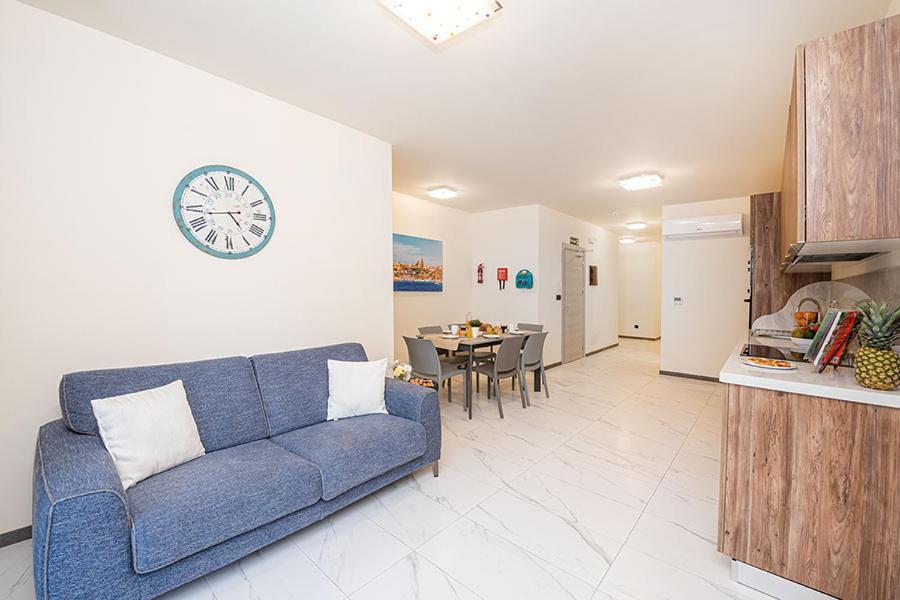 Atlantis Holiday Suites 마살폰 외부 사진